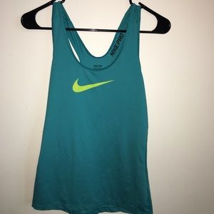 Women’s Nike Pro Tanktop